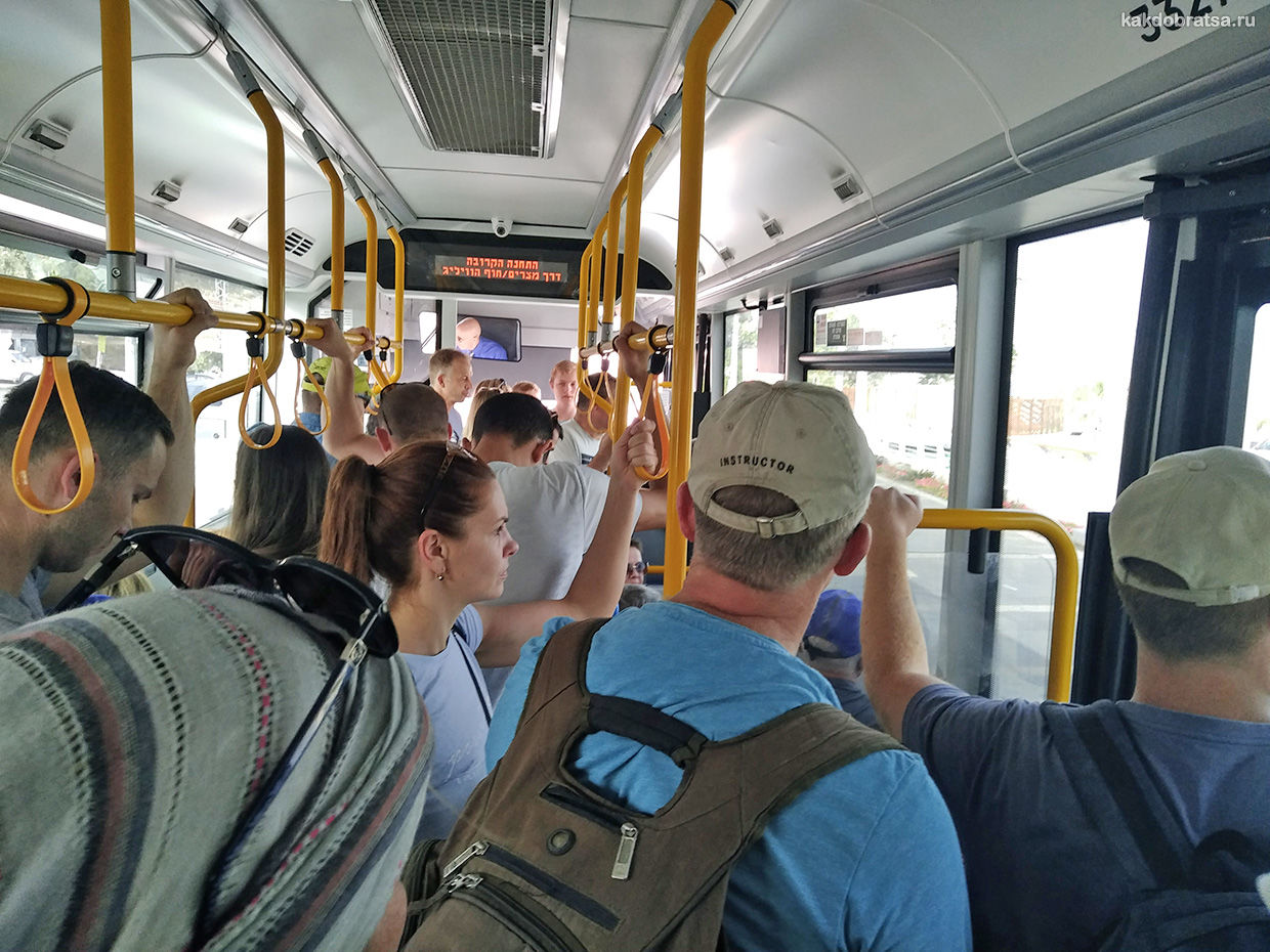 Внутри автобуса в Эйлате, Израиль