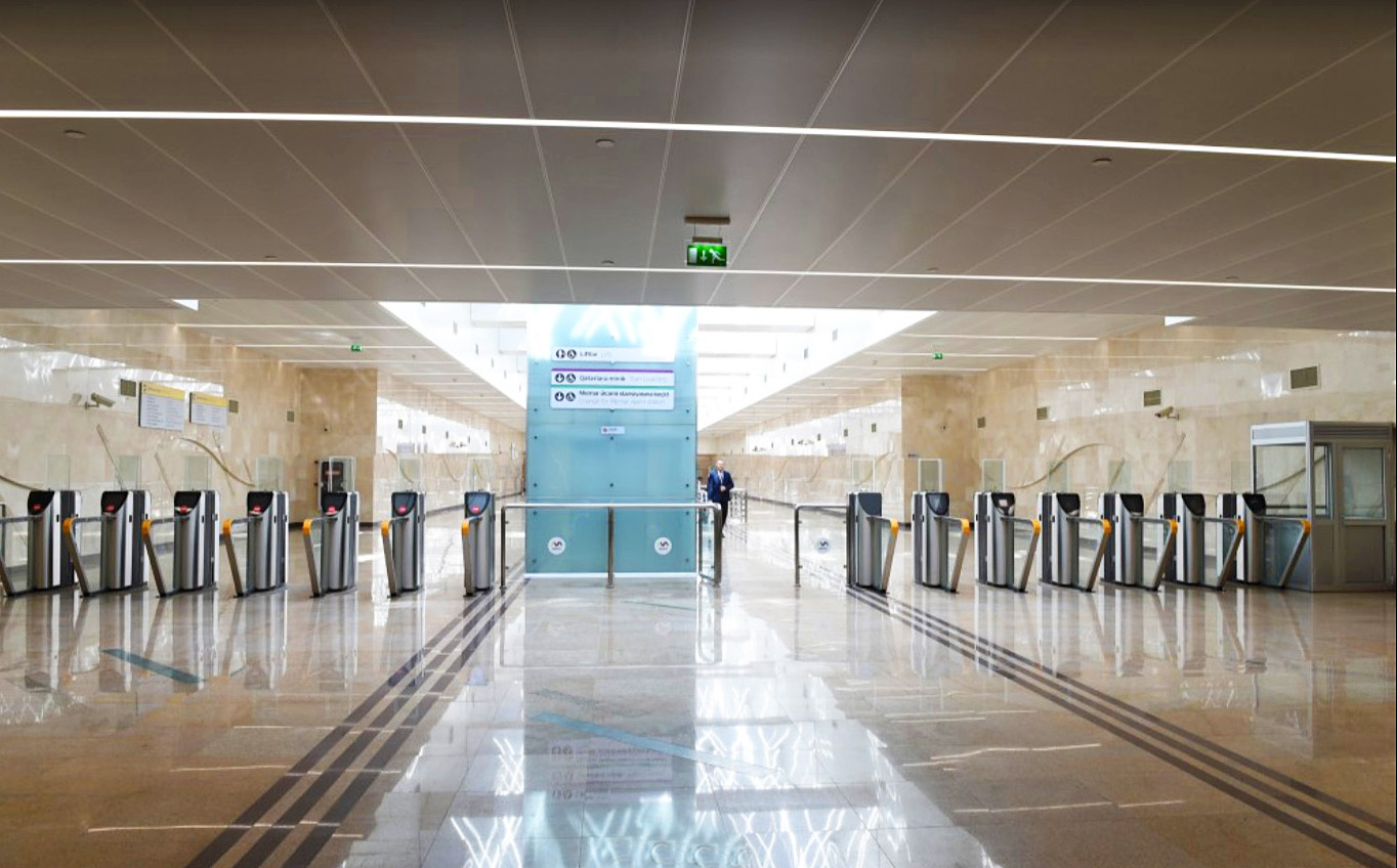 Станция метро Автовокзал в Баку