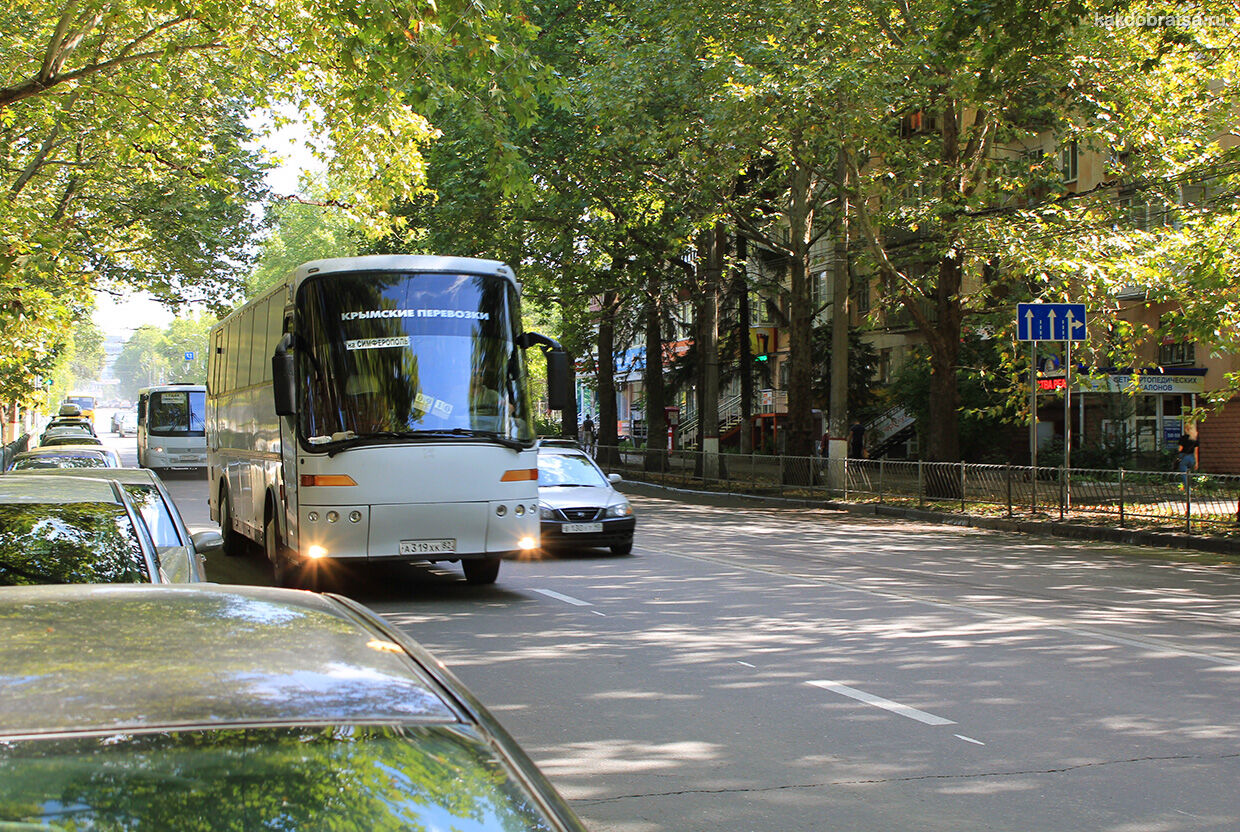 Автобус в Крыму
