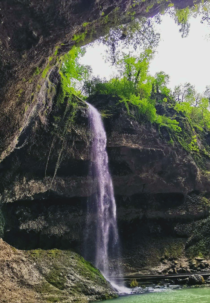Водопад Глубокий Яр Пасть дракона в Сочи