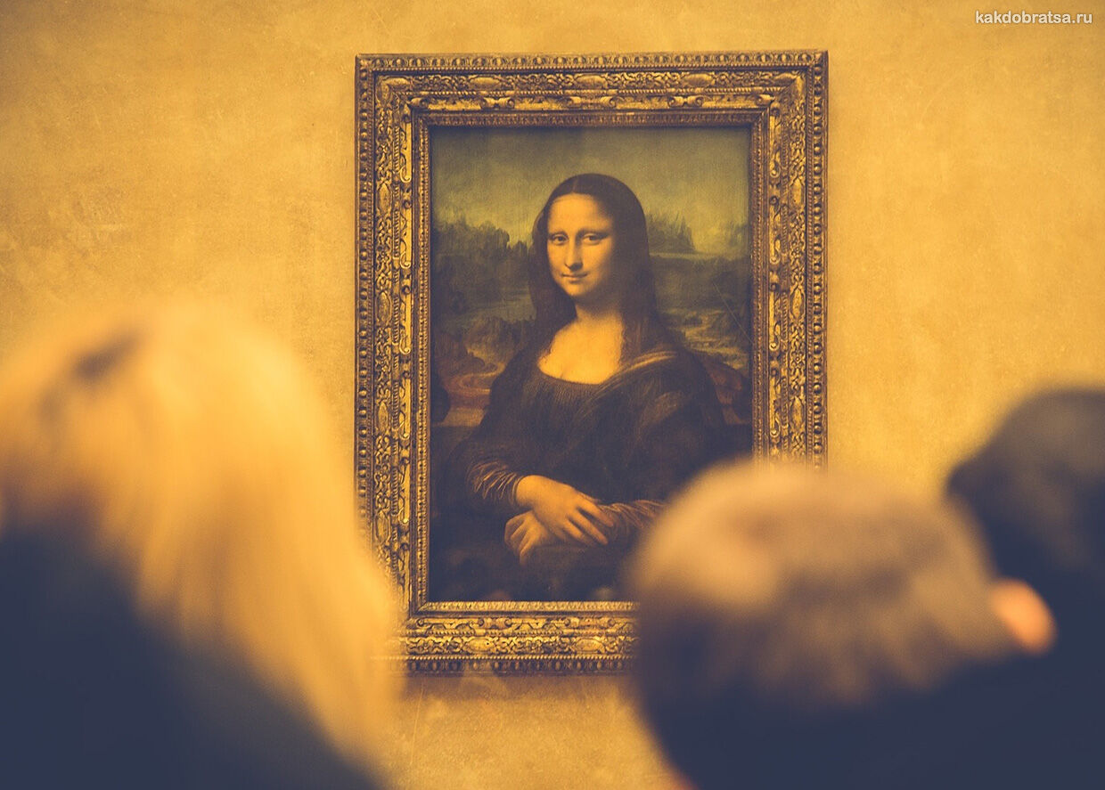 Картина Мона Лиза в Лувре